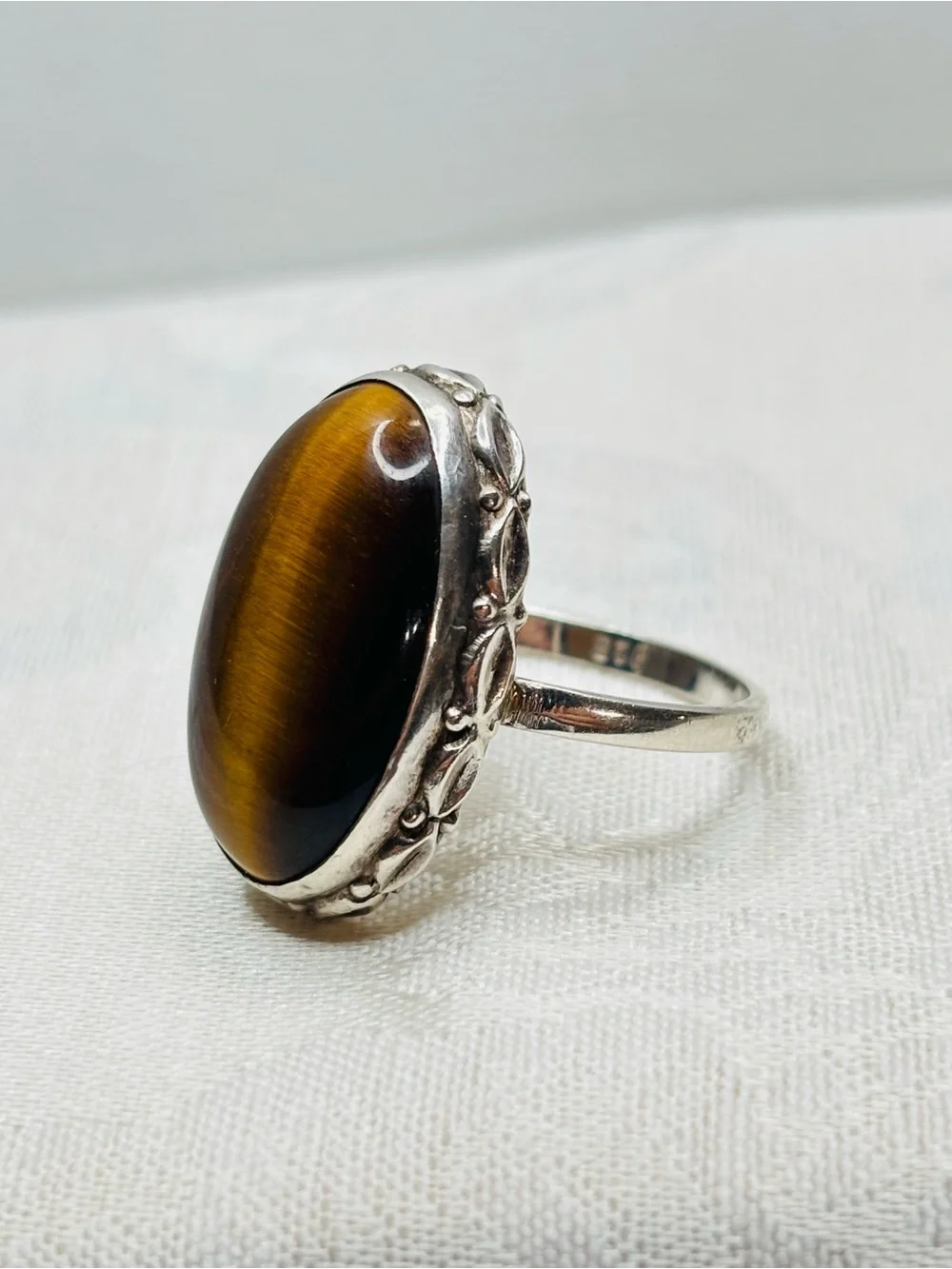 Tiger Eye Sterling Silver Ring Size 8.5